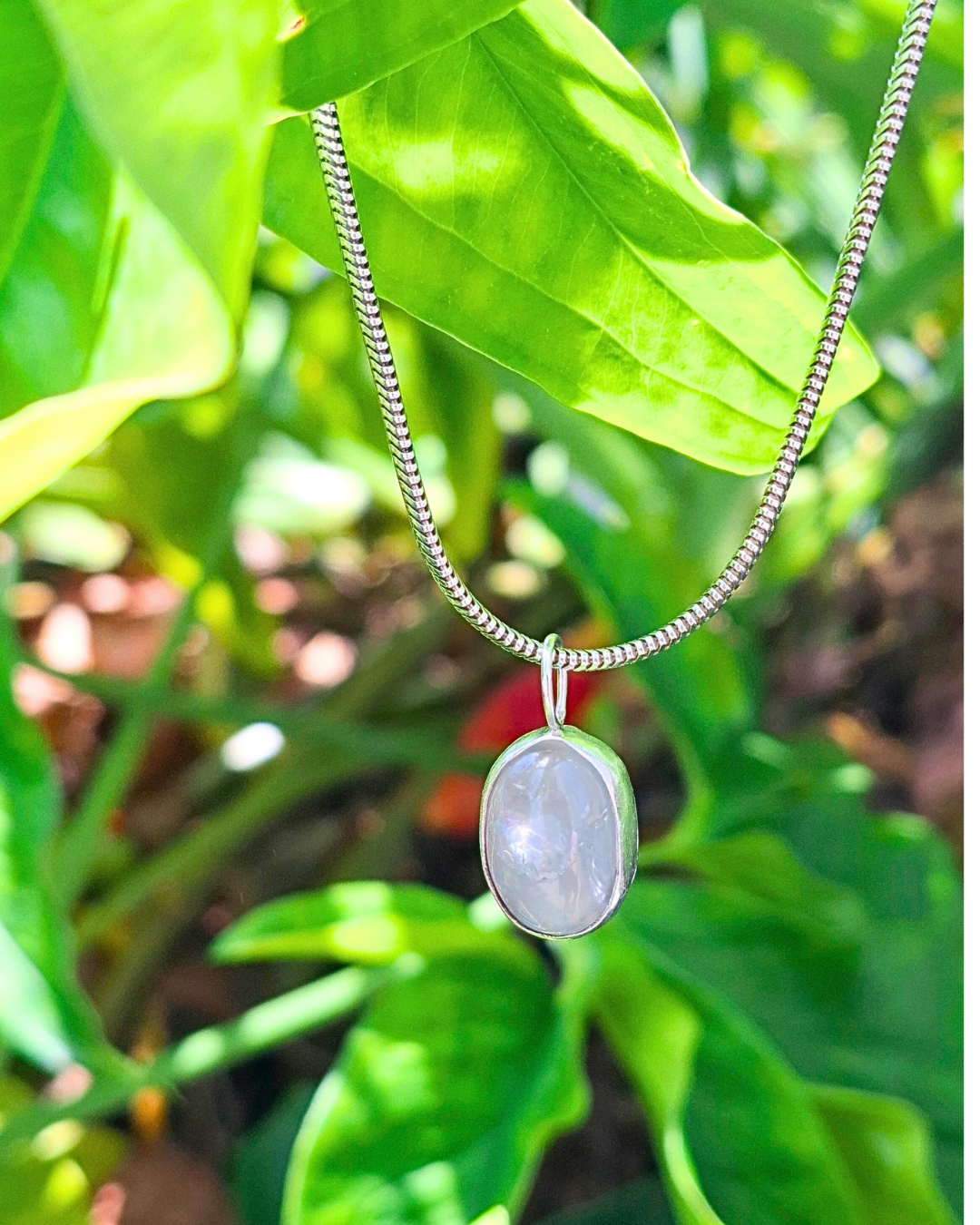 COLAR ÁGUA MARINHA OVAL