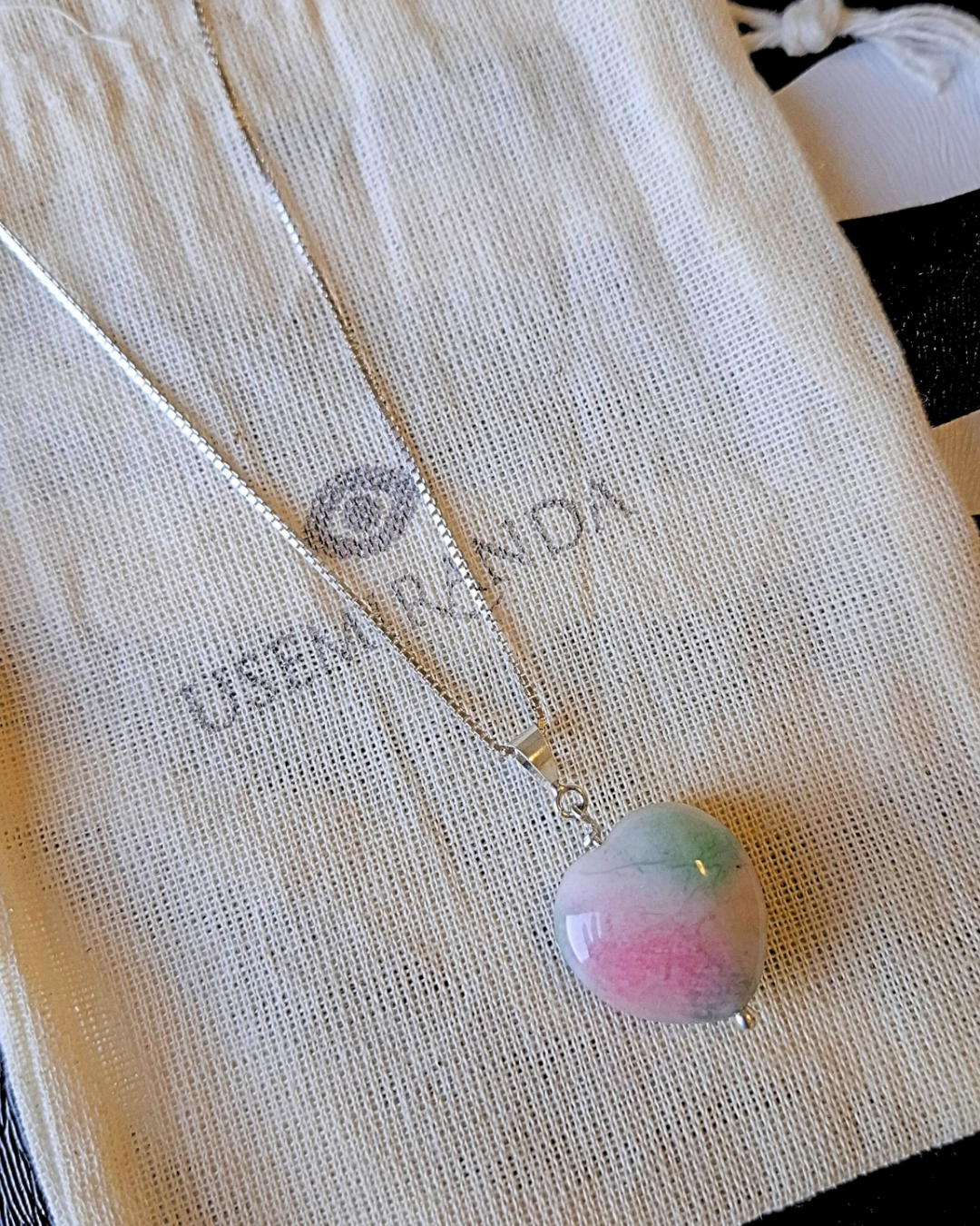 COLAR CORAÇÃO FLUORITA