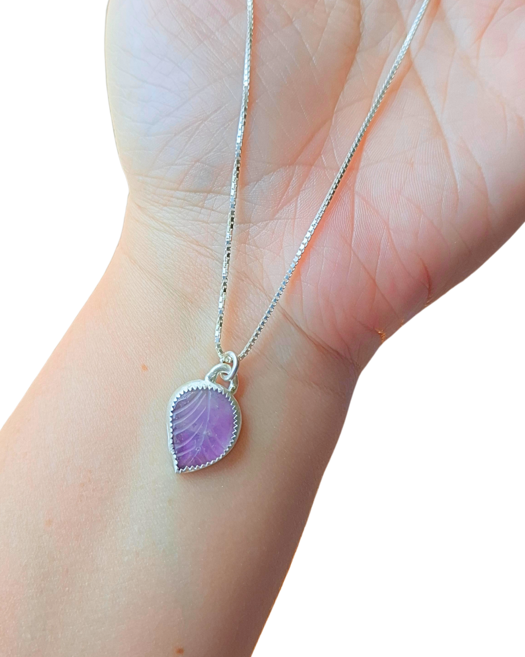 COLAR FOLHA AMETISTA