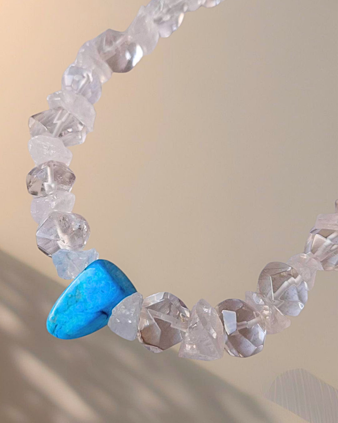 COLAR CRISTAL DE ROCHA