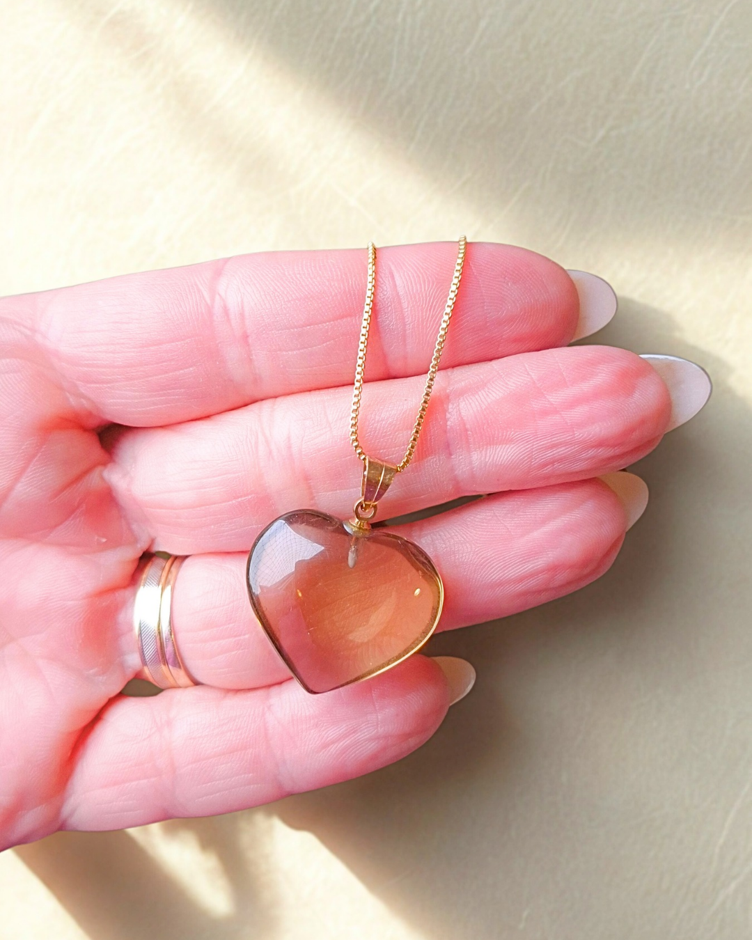 COLAR CORAÇÃO QUARTZO FUMÊ