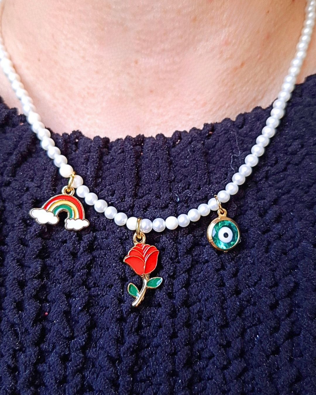 COLAR PÉROLA CHARMS