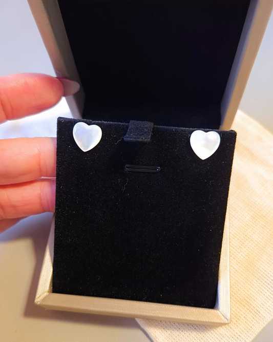 BRINCO CORAÇÃO MADREPÉROLA