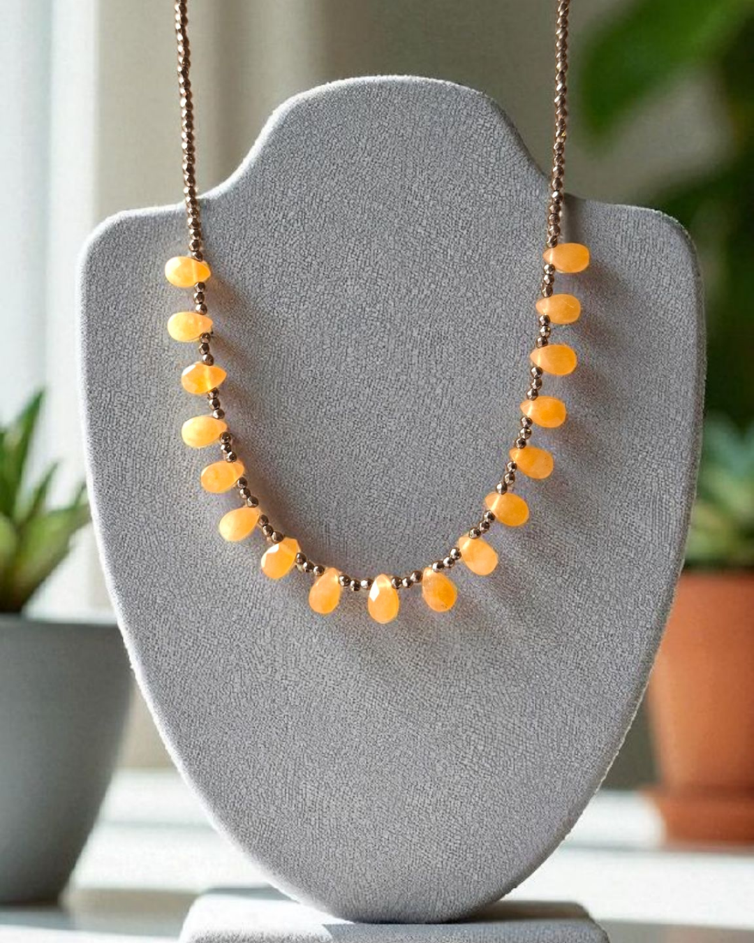 COLAR HEMATITAS COM CITRINO