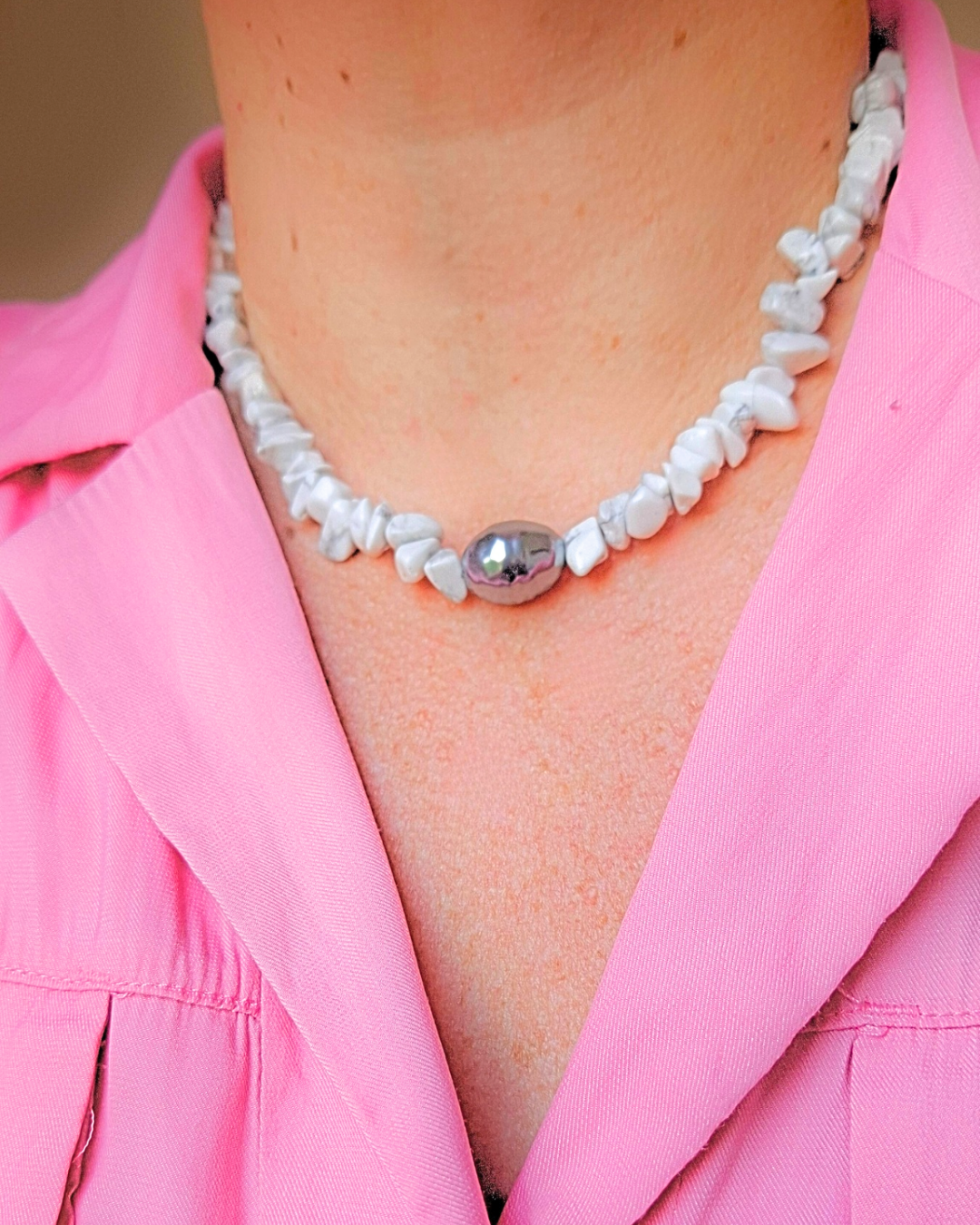 COLAR HOWLITA E PÉROLA