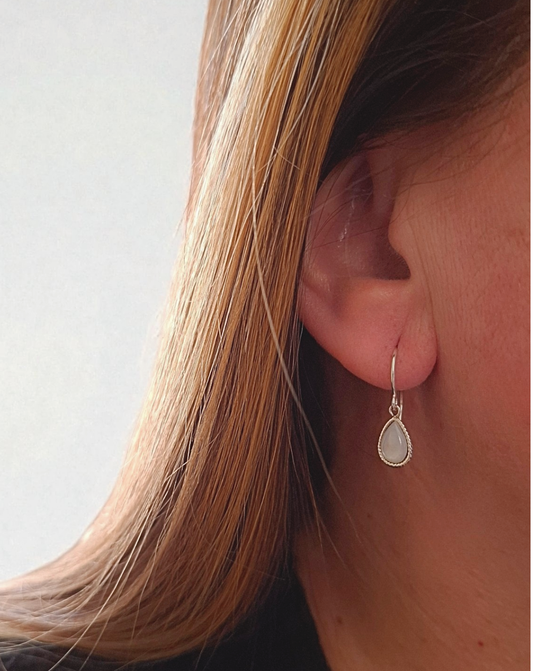 BRINCO GOTA MADREPÉROLA