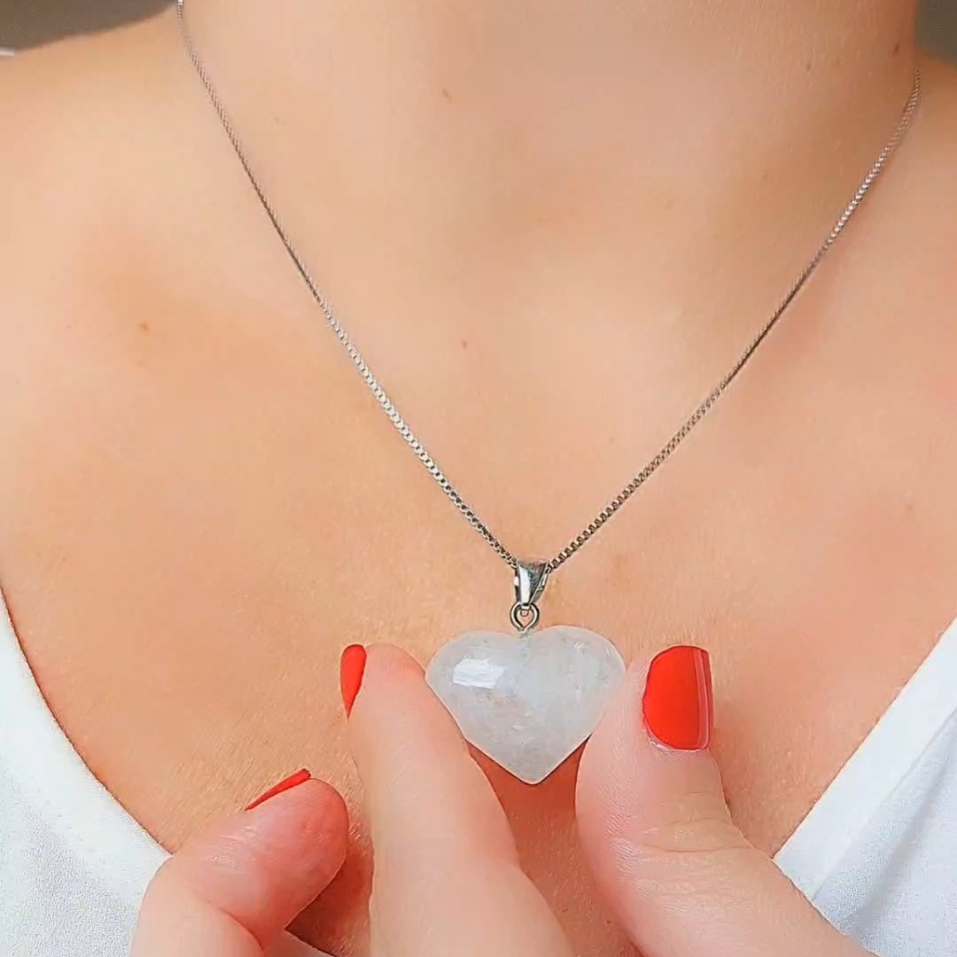 COLAR CORAÇÃO QUARTZO BRANCO