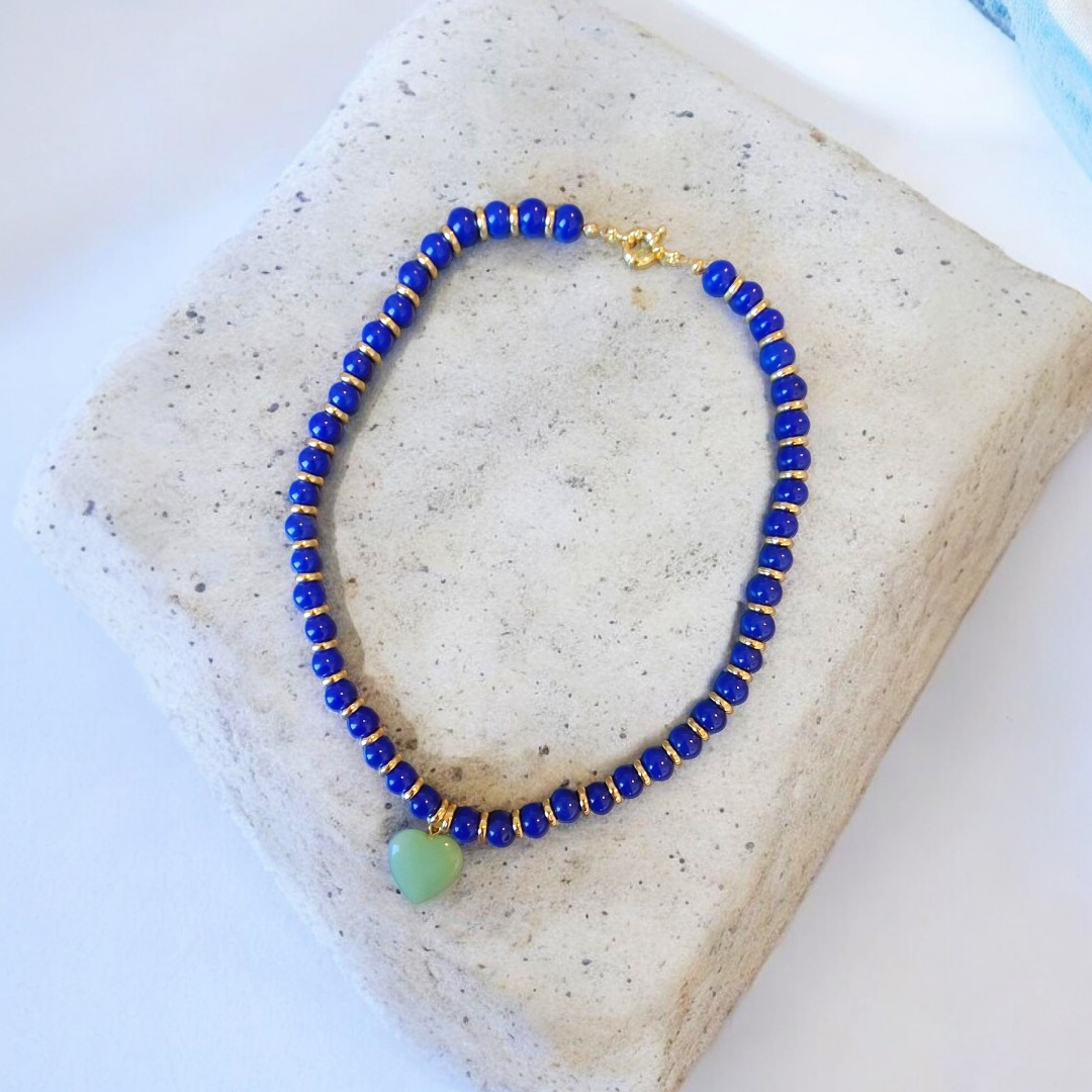 COLAR JADE COM CORAÇÃO PEDRA